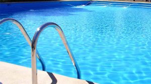 Ai Decumani di Napoli sorge Ecumano space, hotel con piscina gratis per ragazzi e disabili