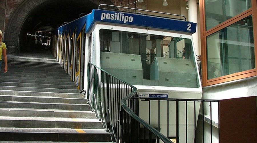 funicular Mergellina