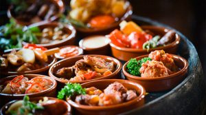 Villaggio Bausan a Napoli, un percorso gastronomico tra piatti e bevande di tutto il mondo