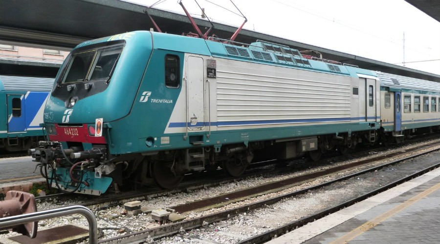 Trenitalia Strike и Metro Line 2 в Неаполе 24 и 25 Октябрь 2019