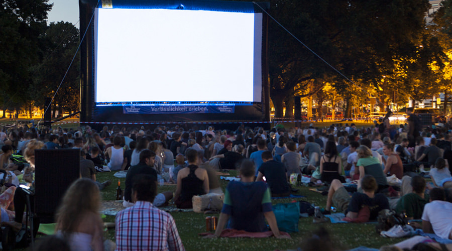 Cine al aire libre