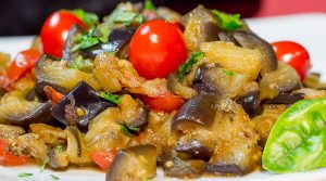 Aubergine mit Pilz