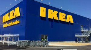 Kostenloser Aperitif bei Ikea in Afragola zur Präsentation des neuen Katalogs an die Mitglieder
