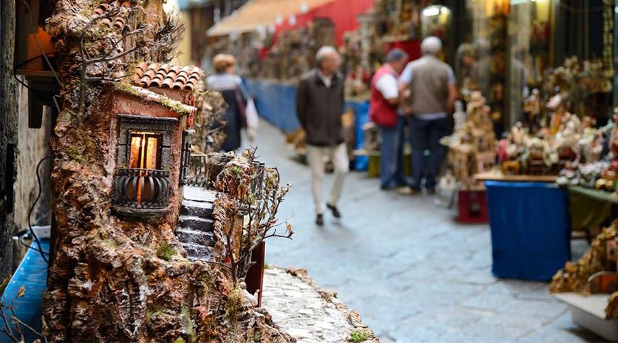 Foire de Noël 2019 à San Gregorio Armeno et le Decumani à Naples