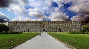 Der Königspalast von Caserta bleibt offen: trotz des Coronavirus ein Schönheitsschutzgebiet