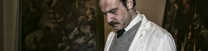 La visita guidata teatralizzata su Giuseppe Moscati alla Farmacia degli Incurabili di Napoli