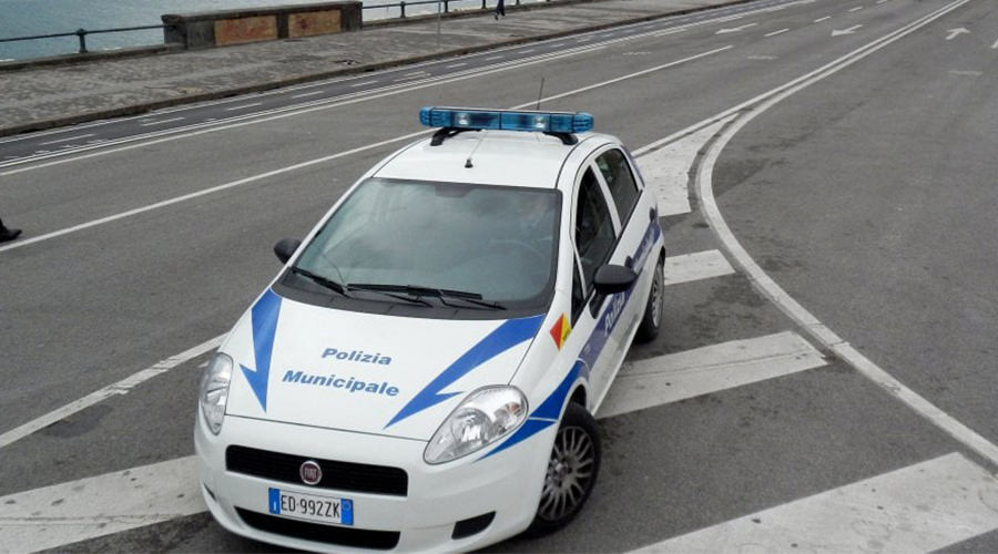 Polizia municipale di Napoli