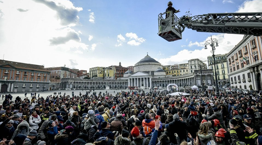 Befana in Naples in Piazza Plebiscito