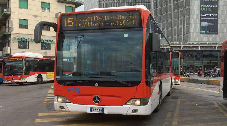 Autobús 151 ANM en Nápoles