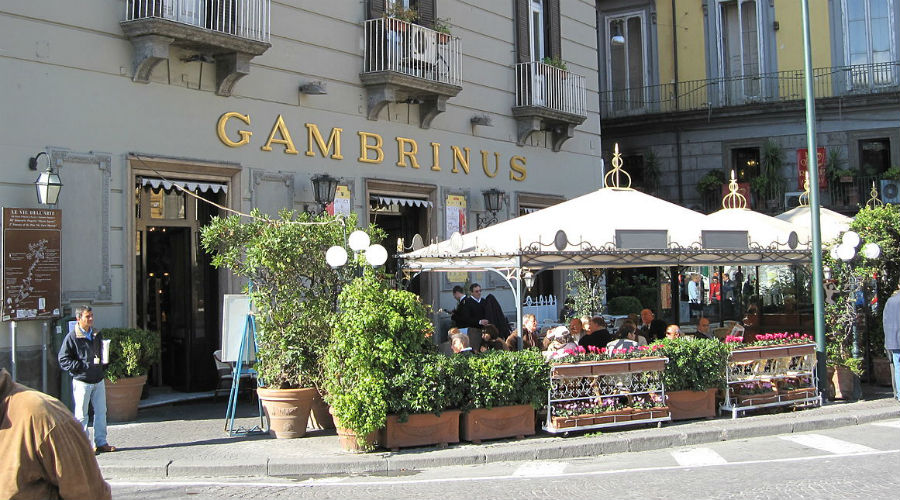 Il mese della Conversazione a Napoli: tanti eventi culturali per comunicare lontano dagli smartphone