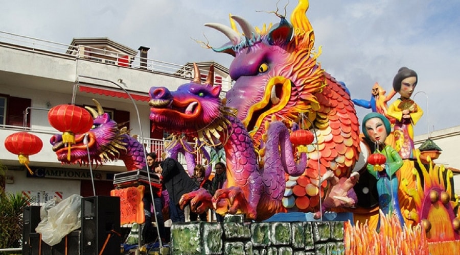 Carnival of Saviano 2019 with carts, masks and lots of fun