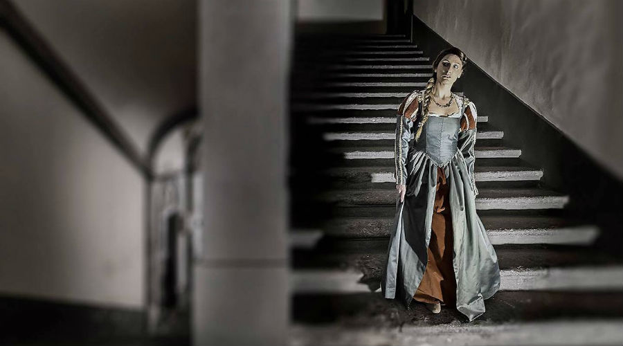 La visita guidata teatralizzata Napoli, fantasmi e altre storie al Complesso di San Lorenzo Maggiore