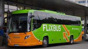 FlixBus, eine neue Haltestelle, kommt in Ercolano an