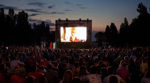 Cine al aire libre