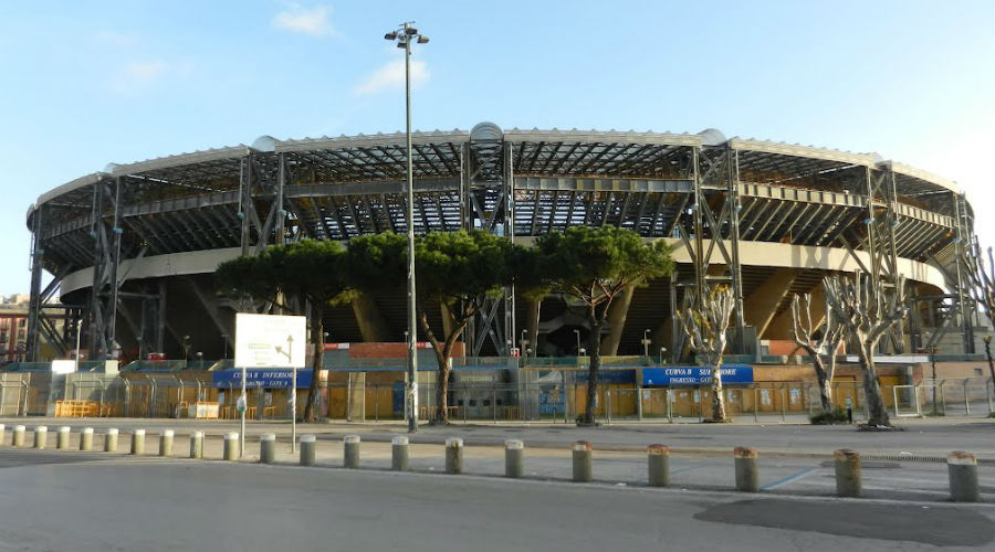 Estadio San Paolo en Nápoles