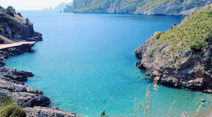 Serate FAI alla Baia di Ieranto: trekking al tramonto e osservazione delle stelle