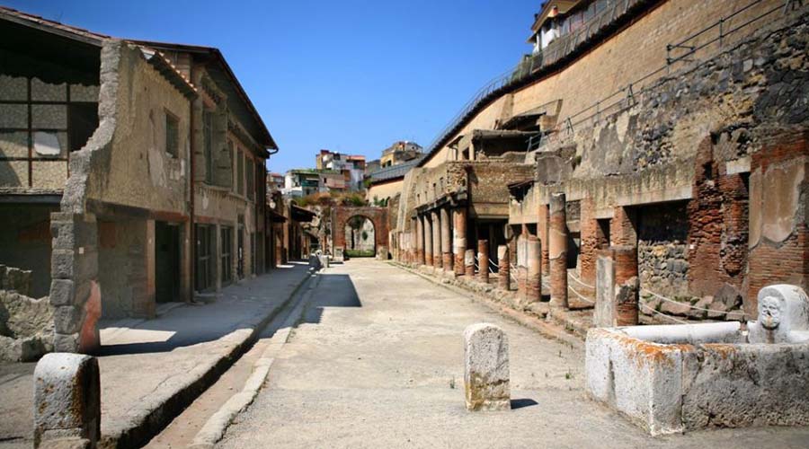 Scavi di Ercolano gratis a Ferragosto 2019 con il Padiglione della Barca e la mostra SplendOri