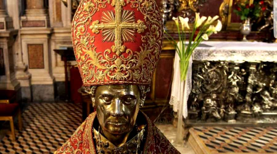 Miracolo di San Gennaro in diretta streaming: la Liturgia a porte chiuse