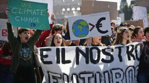 Freitags für die Zukunft Neapel: auf der Piazza Garibaldi für den 3 Global Climate Strike