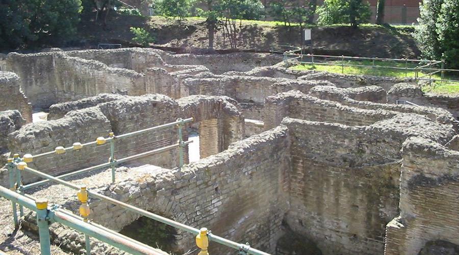 Visites guidées gratuites aux thermes romains de la Via Terracina à Naples