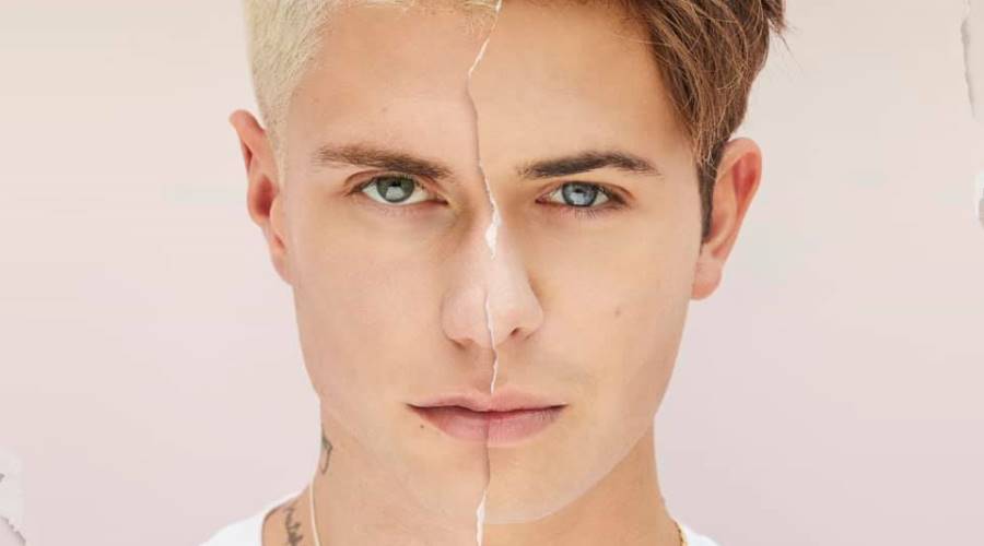 Benji e Fede em Nápoles: a tão esperada firmacopie em Feltrinelli Express