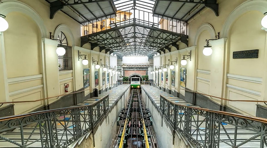 Central Funicular of Naples