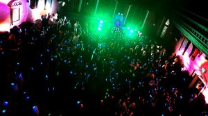 Silent Party a Napoli: nella Galleria Umberto si balla con la musica in cuffia