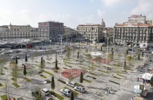 Nuova Piazza Garibaldi a Napoli, basket