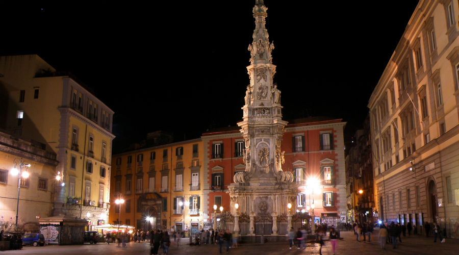 ナポリのPiazza delGesù