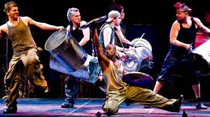 STOMP al Teatro Bellini di Napoli: una travolgente sinfonia urbana