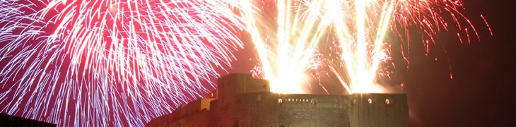 Feuerwerk im Castel dell'Ovo