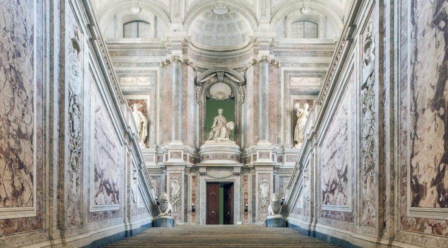 Escadaria do Palácio Real de Caserta