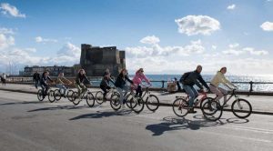 Passeio de bicicleta em Nápoles