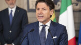 Campania, Conte rassicura: in arrivo più test e forniture ospedaliere