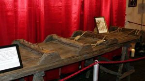 عيد الهالوين في نابولي: قم بزيارة متحف التعذيب وقم بالسير إلى المركز