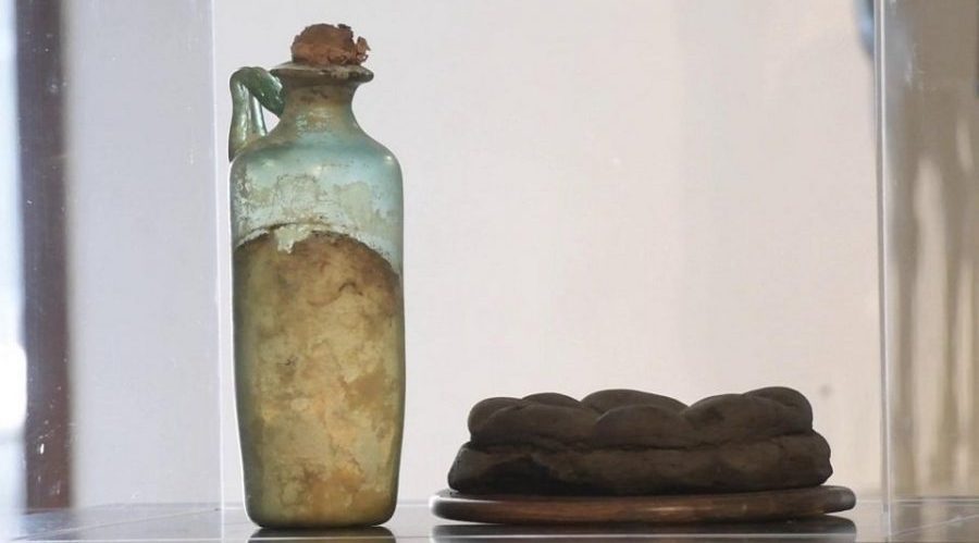 Bottiglia d'olio più antica al mondo al MANN