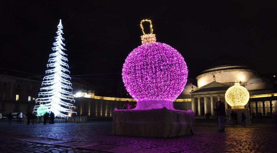 Christmas lights in Naples