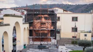 Wandbilder für Maradona in Quarto: das neue Werk von Jorit