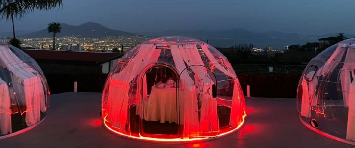 Bulles de plexiglas pour la Saint Valentin à Naples