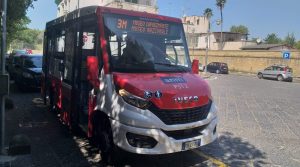 Bus 3M a Napoli per il Covid Center di Capodimonte