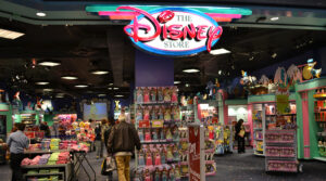 Napoli, addio Disney store: chiudono in tutta Italia