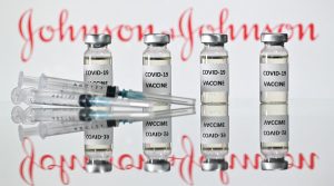 A Napoli la notte bianca dei vaccini per gli over30, anche Johnson & Johnson!