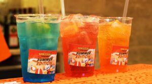 Spritz بمياه البحر في Miliscola: Beach Bar Spritzerò الجديد