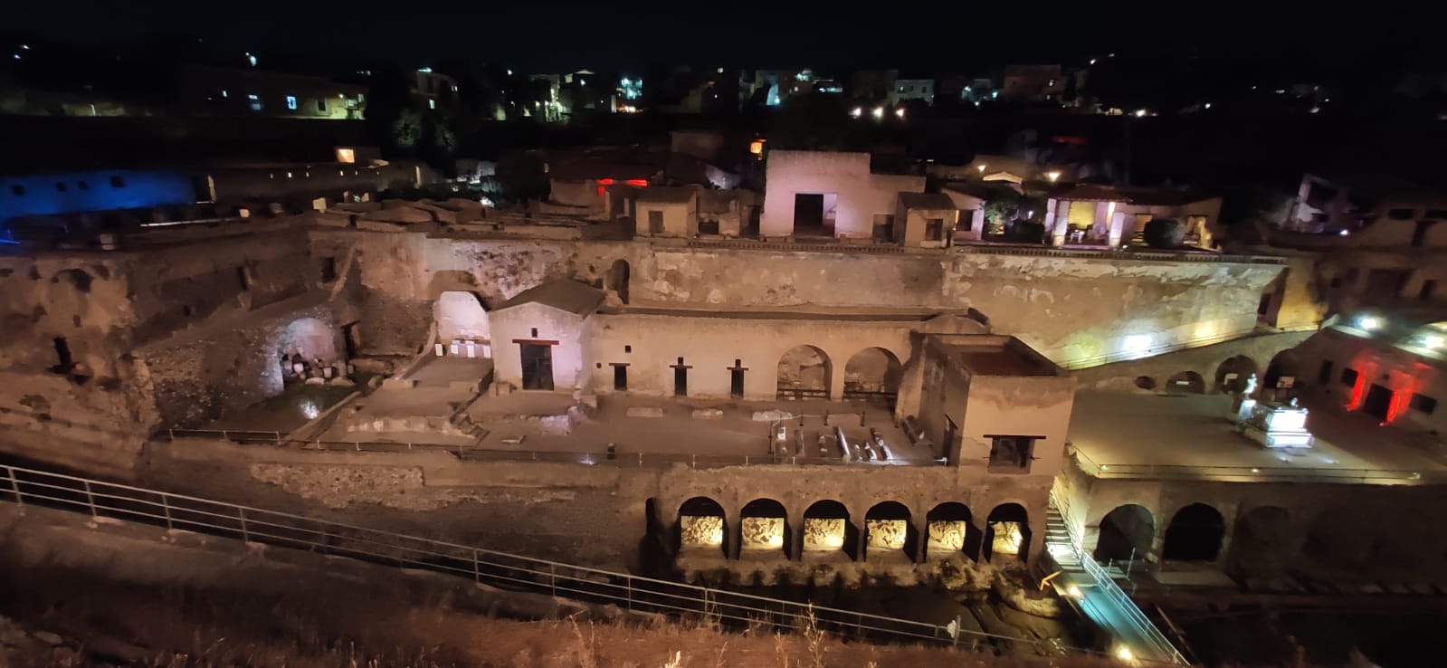 I Venerdì di Ercolano, visite serali agli Scavi e Tableaux Vivants