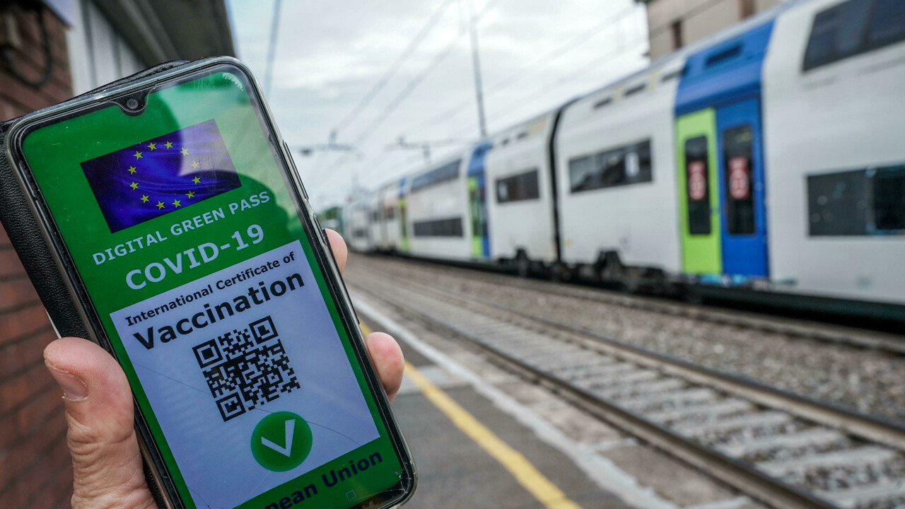 Keine Green Pass-Proteste in Neapel, Unannehmlichkeiten für Züge und Fahrzeuge