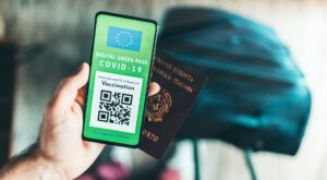 Super Green Pass, restrizioni solo per i non vaccinati: ecco le ipotesi