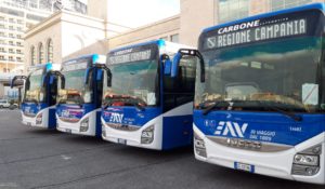 Elecciones en Nápoles, autobús EAV en servicio reducido: ¿inconvenientes para Cumana y Circumvesuviana?