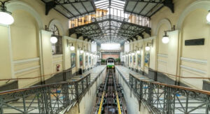 Funicolare Chiaia a Napoli, sospensione il 15 settembre: ecco gli orari