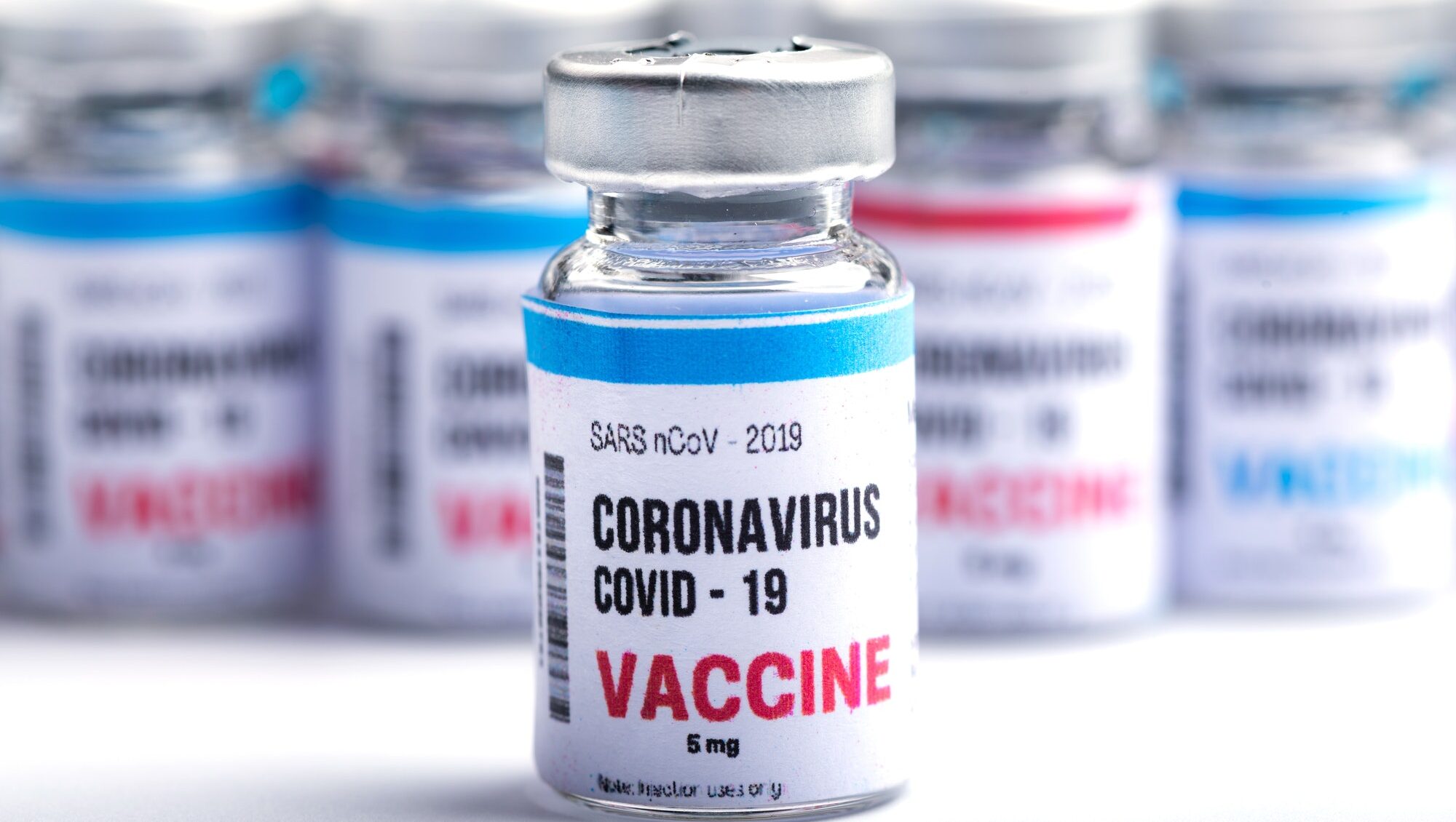 Vaccini anti-Covid, ok alla terza dose in Italia