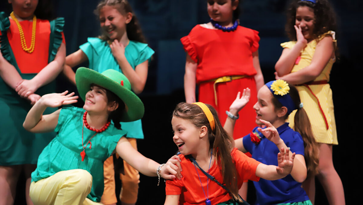 Children at the Bellini Theater in Naples